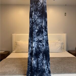 Elegant Tie-Dye Maxi Dress LIKE NEW** beach cover stretchy bodycon